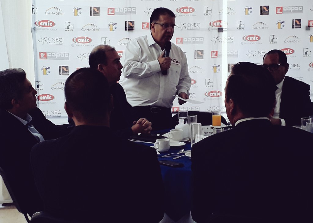 Este día acudimos a las instalaciones de la <a href="/PueblaCMIC/">CMIC Puebla</a> para escuchar las propuestas de <a href="/EnriqueDogerG_/">Enrique Doger Guerrero</a> para el sector de la construcción