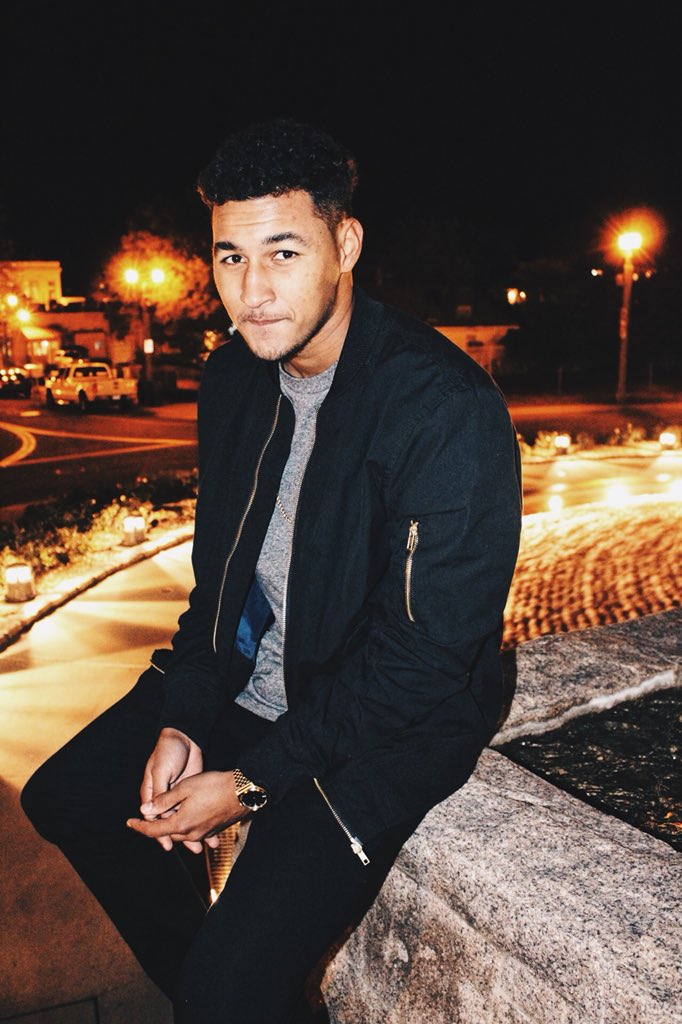 svperik's tweet photo. Rest In Peace to my homie man. I’m trying to so hard not to believe it. SHAMROCK BRO, I remember I helped u with that. That was all you man. The whole car scene with your squad was no joke. You’re in gods hands now. Everyone please pray. I will never forget you. Miss you brotha. https://t.co/PQndKUYWor