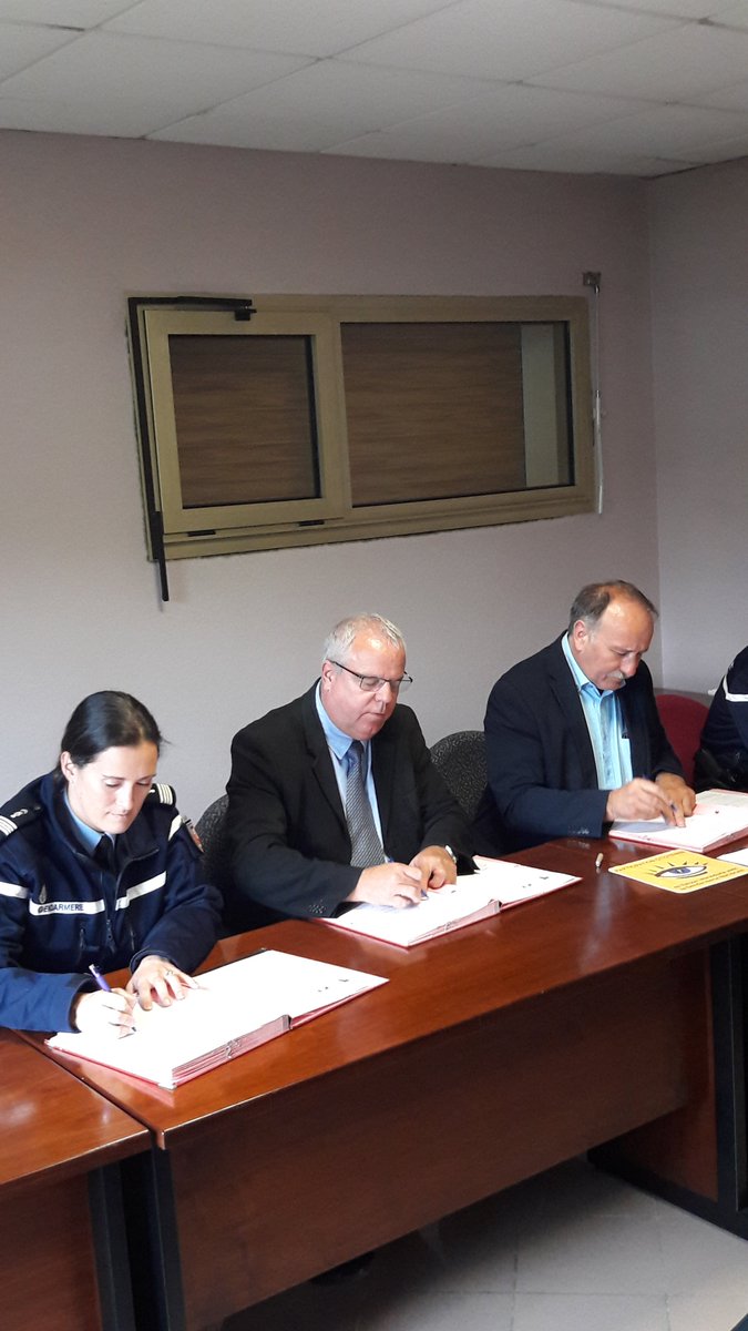 Prefet07's tweet photo. #Sécurité Signature de la #convention de #participation #citoyenne de la commune de #Charnas #Ardèche, en présence de Bernard ROUDIL, sous-préfet de l'arrondissement de #Tournon-sur-Rhône; Yves FRAYSSE, maire de la commune; et Commandante @Gendarmerie A. CAZORLA https://t.co/4iSup9hnGC