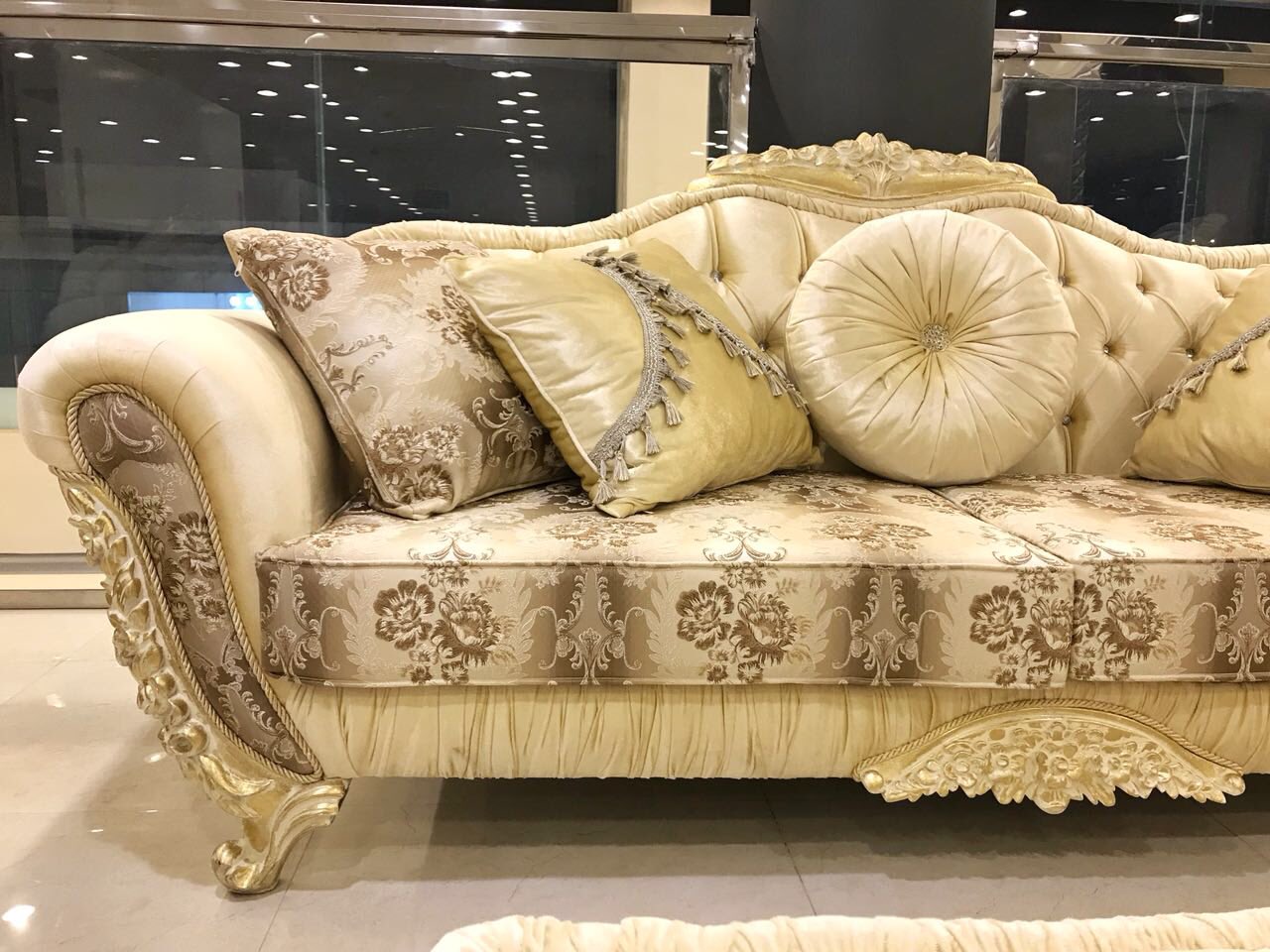 هاوس ليجندري house legendry auf twitter houselegendry طقم كنب 5 قطع بتصميم نيو كلاسيك خشب تركي طبيعي جودة مضمونة على المدى البعيد ضمان خمس سنوات ديكورات خشب طبيعي ديزاين كلاسيك أثاث https t co cvs8rphzwb