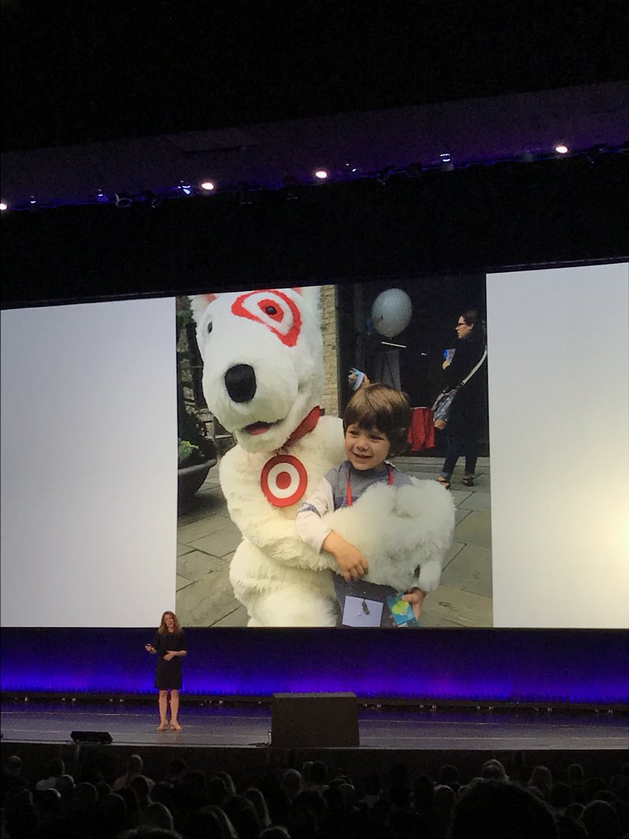 JustinManduke's tweet image. Customer love with Target #Exp18Medallia