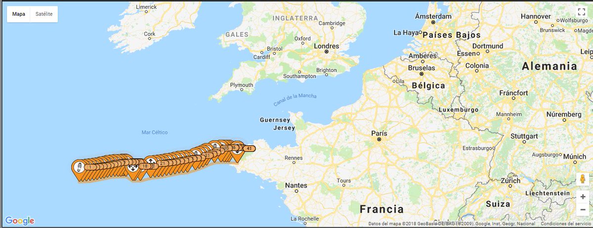 Serraniagua's tweet image. El café COMAM ya llegó en el puerto de Brest en Francia! Falta poco para llegar a Amsterdam y comenzar su viaje final en bici hacia Austria! Alistan las bicicletas @klimabohne!!! #treshombres @Serraniagua #COMAM #climate #bici #klimabündnis #granosparaelclima #klimabohne