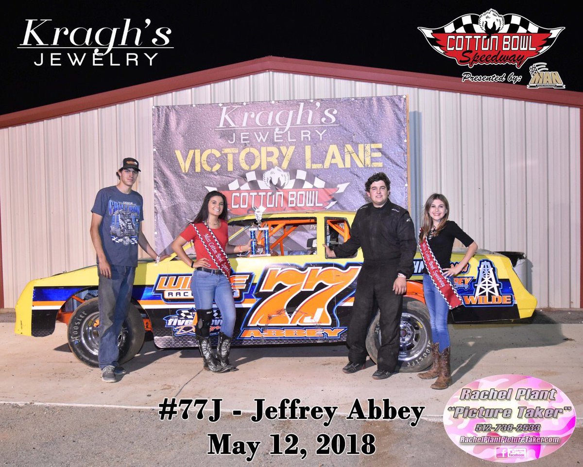 amber_9705's tweet photo. Always a pleasure ππβ€οΈ #trophygirl #racing #30 #77j #36 #33c https://t.co/n71tyZCTQT
