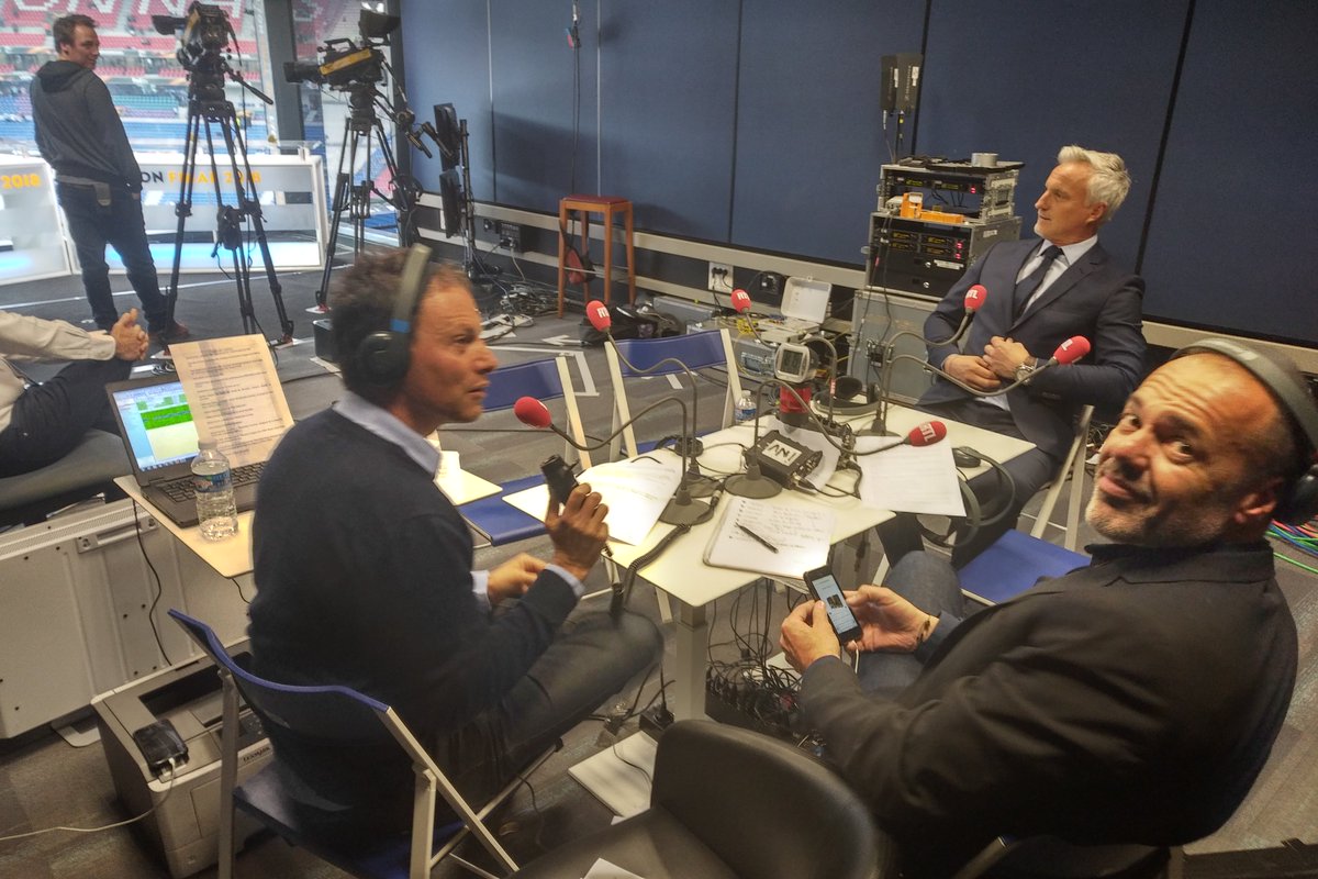 teamginola's tweet photo. Qu’est ce qu’il ne faut pas faire pour aller chez @FogielMarcO  #RTL3. Il fait déjà chaud chaud au stade #UELFinal  #OMAtleti. Avec vous sur @M6 à partir de 20h30 @OM_Officiel v @Atleti https://t.co/hMQzUsJ5QV
