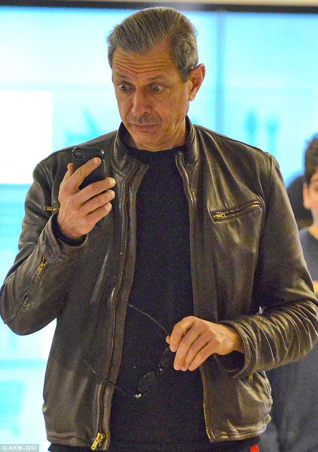 The Cheap Moves (@cheapmoves) on Twitter photo 