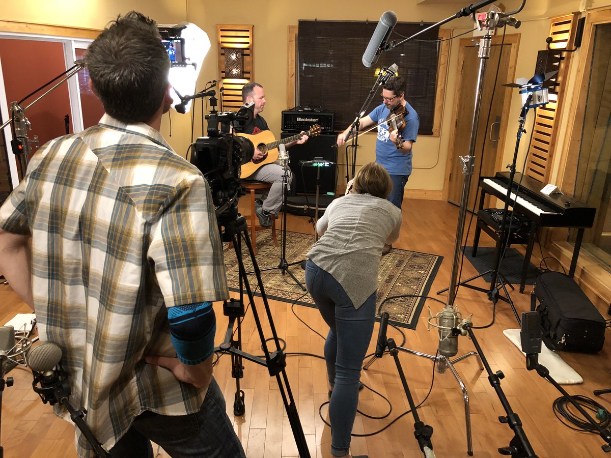 blasthouse's tweet photo. Cool little session today.

@sounddevices are shooting a video, showing off their Kashmir mic preamps with a variety of mics on acoustic guitar.

#sounddevices #blasthousestudios #madison #recordingstudio https://t.co/nzqsVpgZVW