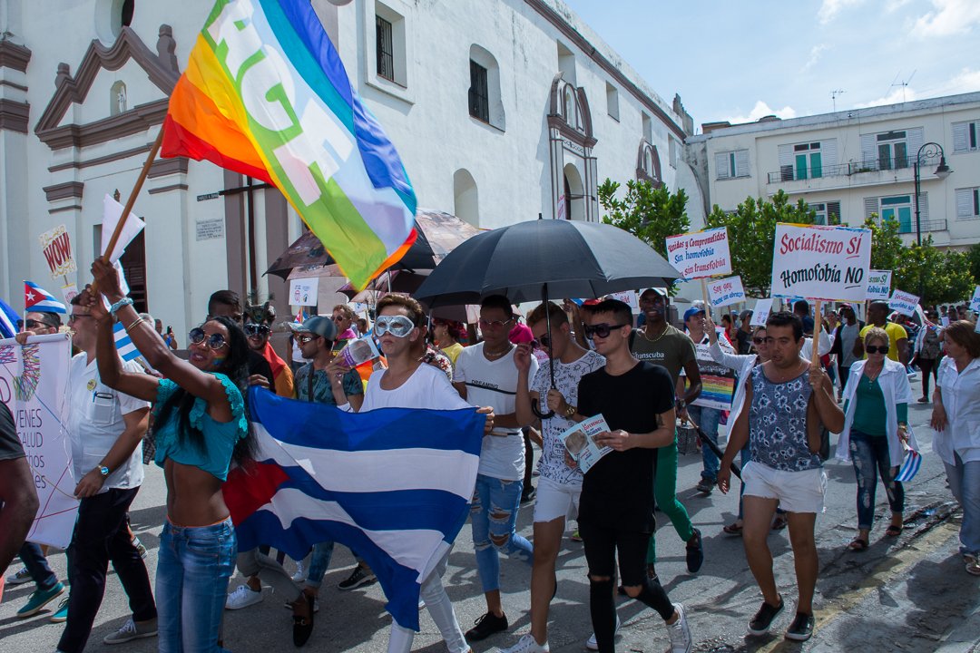 AdelanteCuba's tweet photo. Contra la #homofobia se marchó en #Camagüey
#HomofobiaNoSocialismoSí 
#17May @cenesex_cuba 
@CastroEspinM #DDHH @opsoms @LGBTI @EmbaVen_Arg https://t.co/ZEAyg4BA1Q