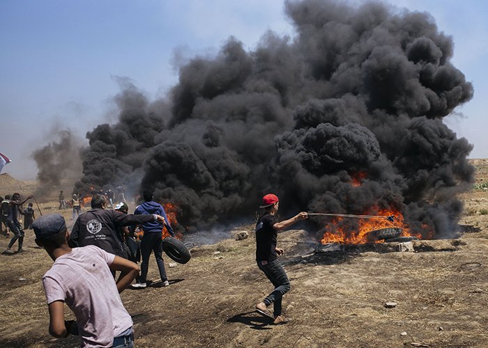 Valeurs actuelles ن tweet media