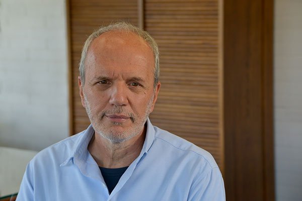 nex_ciencia's tweet photo. Ayer se presentó el Inventario Nacional de #Glaciares, su responsable, el climatólogo Ricardo Villalba, se encuentra procesado y embargado por su participación en el diseño del documento: https://t.co/aXHF5GHPzf https://t.co/jeXCoNWarF