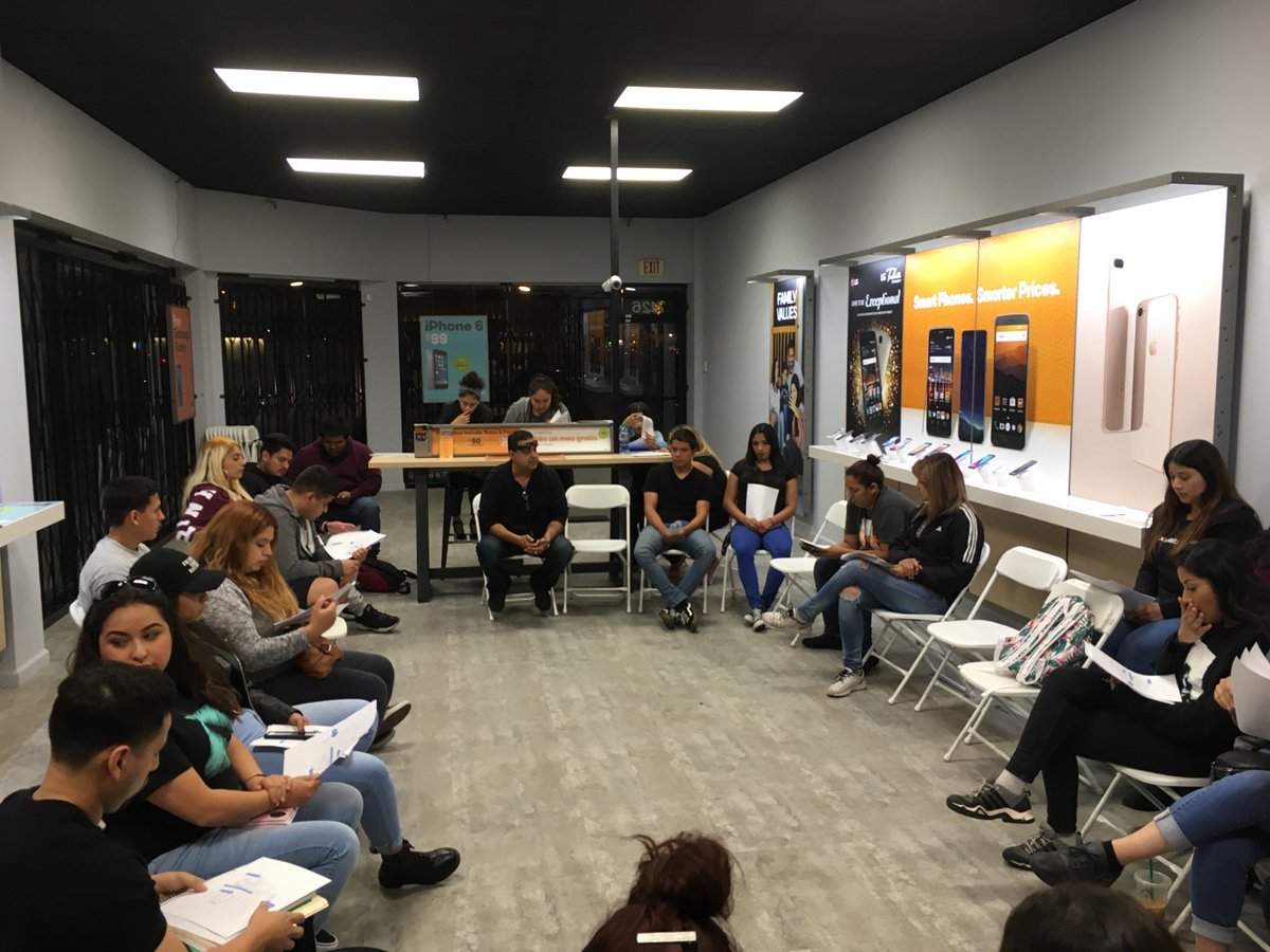 SoCalCellAve tweet media