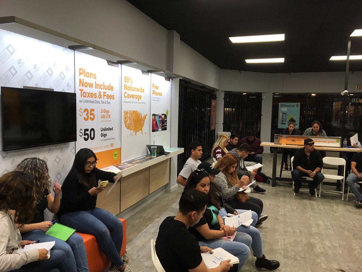 SoCalCellAve tweet media