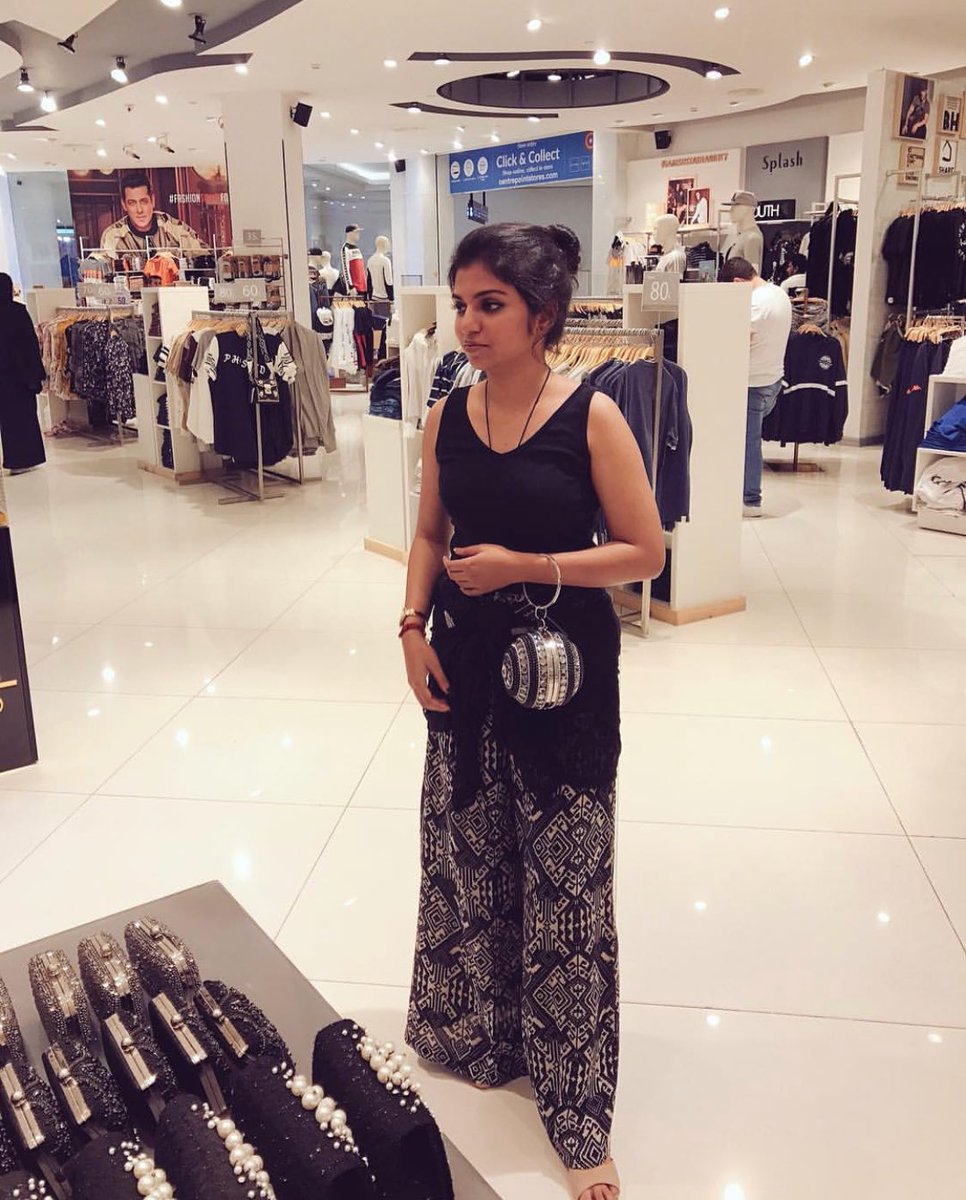 raveena116's tweet photo. #NewProfilePic https://t.co/KTrGmg6WOV