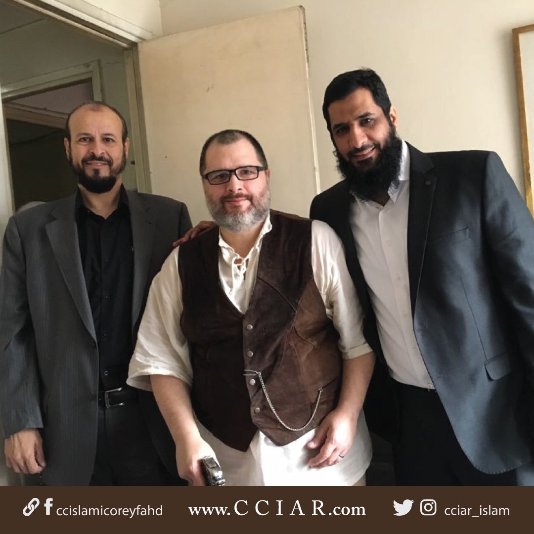 cciar_islam's tweet photo. El Director del CCIAR Sheij Ali Al Shamrani y el Sheij Abdul Latif Al Otaibi visitaron a miembros de la comunidad para conocer como se encuentran y sobre su salud. #cciar #Islam #musulmanes #IslamArgentina https://t.co/83qywptBwB