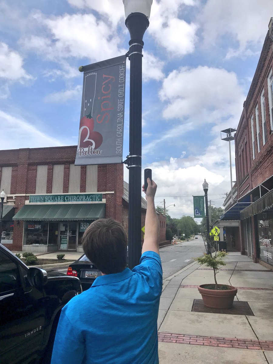 bdabsteach's tweet image. Walking around downtown #Belton prepping for our upcoming #asd2 summer camp #tonsoftech #ricotheta #360 #asd2rocks