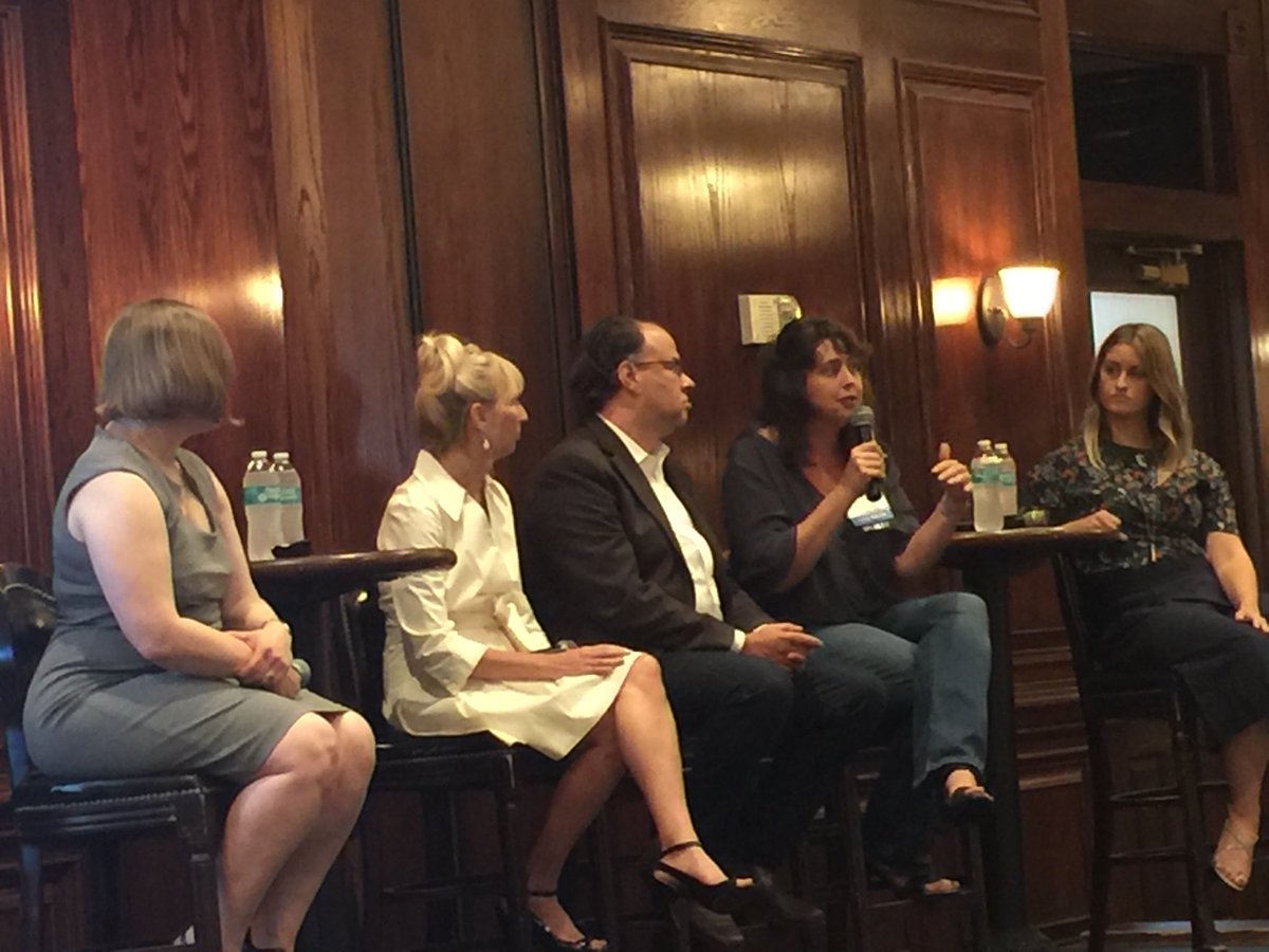 @AMAatlanta panel insights “marketers are the editors of their brand” “in order to leverage your technology you need to break down the channel silos” #storytelling2020 @moiravetter @janaferguson @ashleyshoenith @joannherold @alexgonzalez