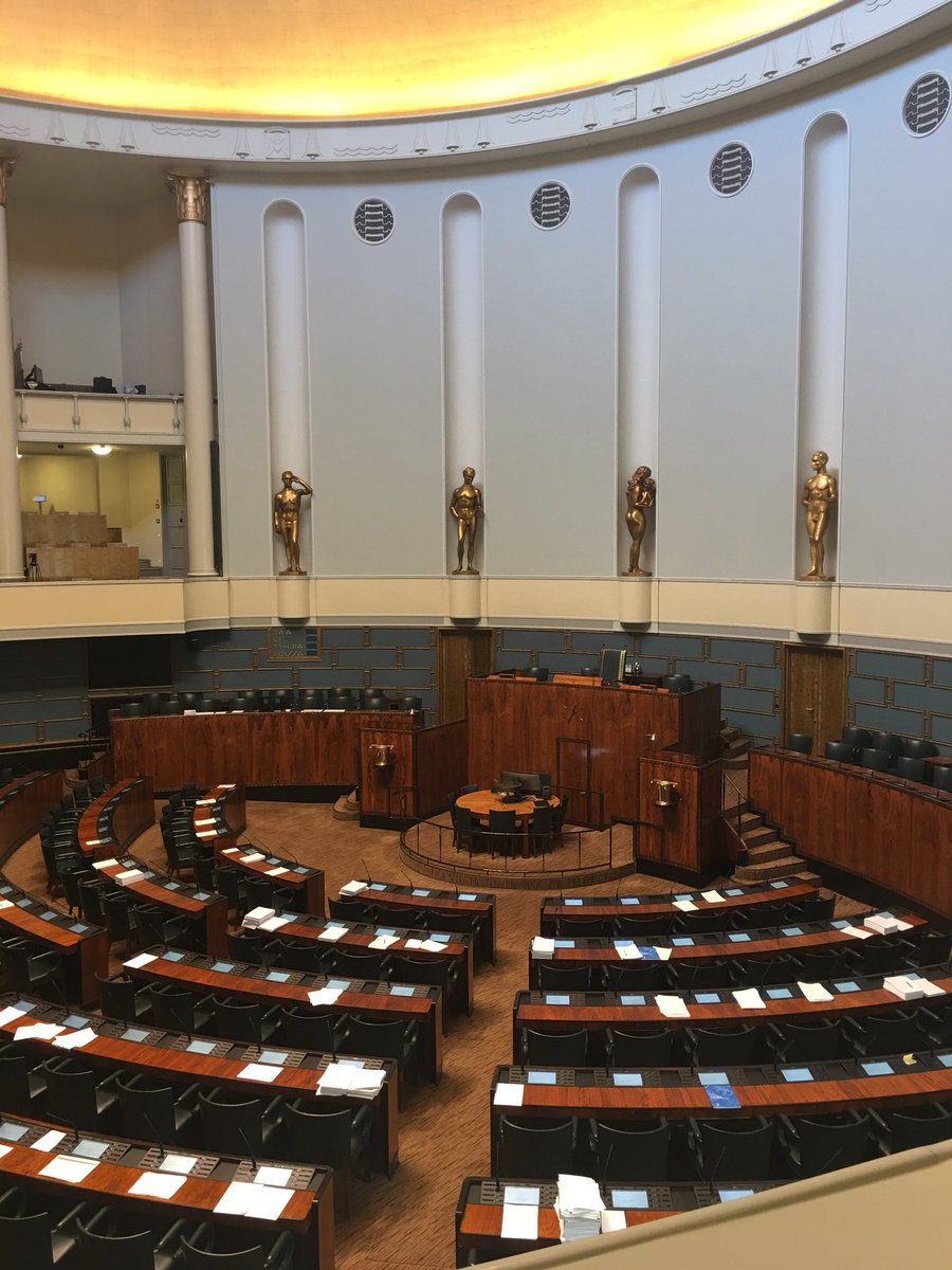 KekkonenMinna's tweet photo. Upea talo #eduskuntatalo https://t.co/7kPDL1qvHq