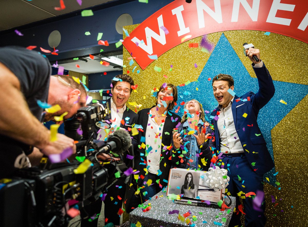 Watch @samandmarktv quiz unsuspecting members of the public in a lift on bonkers new gameshow Ready Or Not. 

Honestly, they're wrong on so many levels!

ow.ly/ccYv30jZqNm

#badjoke #bbc #samandmark #elevator #lol #wednesdaywisdom