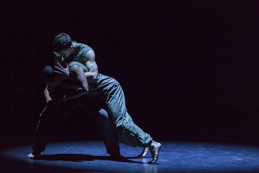 ExpressPropWV's tweet image. News: Ballet company in Wolverhampton debut with series of shows each created in 14 days - in pictures

Ballet fans were treated to a dance spectacular when an all-male cast brought a unique show to Wolverhampton last night.

Read More expressandstar.com/entertainment/…