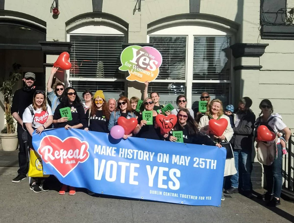 DublinRepeal8's tweet image. Our leafleting gang are heading for chats with the Ed Sheeran fans on the way to the concert. Give them some live it you meet them #together4yes #repealthe8th #8thref