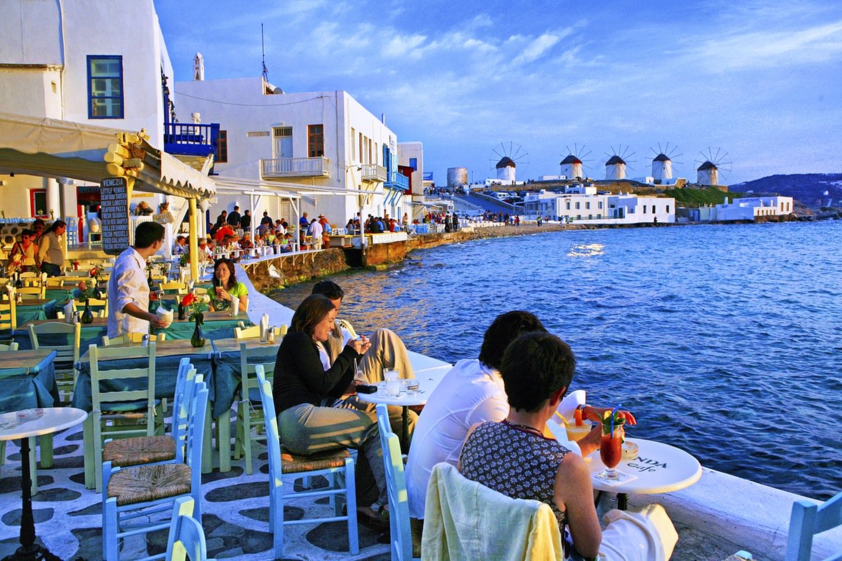 packafork's tweet photo. Join us for our tour 'Greece &amp; The Greek Islands', Sept 26 - Oct 8, 2018. Now through Monday, 5/21, receive a $200 savings each for bringing a friend!  Small group tour about history, culture &amp; culinary world. Fully guided. https://t.co/qnW6ZltGtf #LuxuryTravel #foodie #travel https://t.co/HGOYeed2h5
