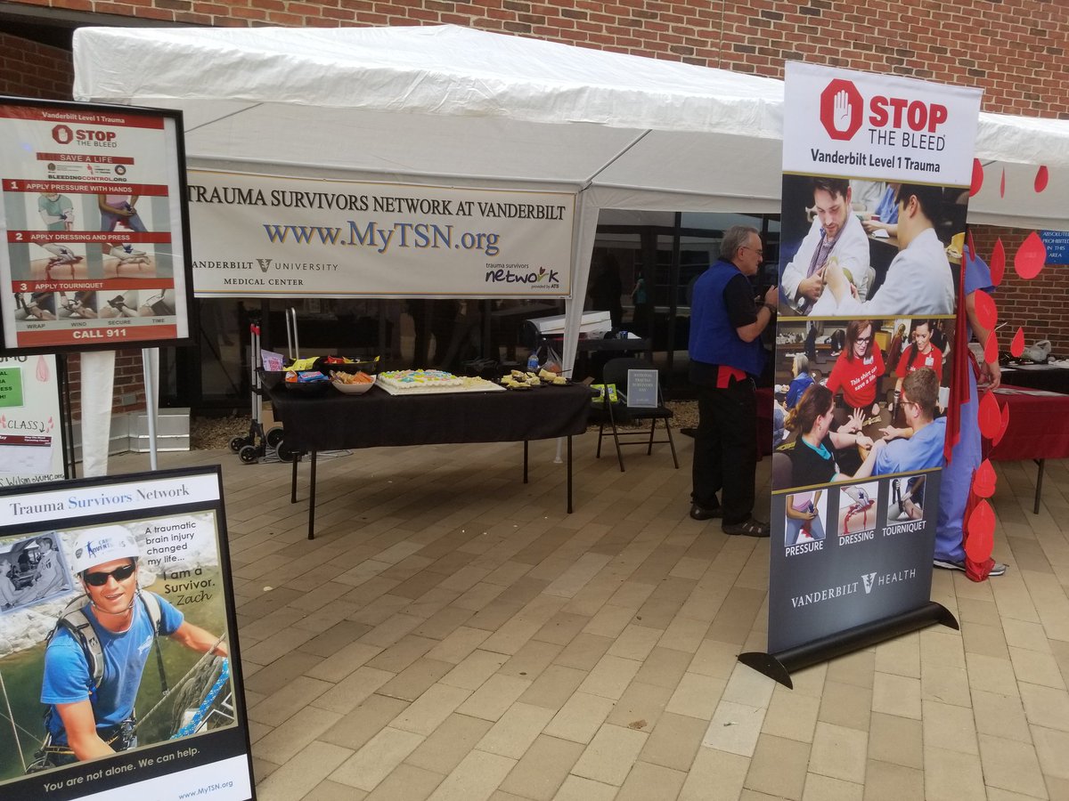 #TraumaSurvivorsDay is underway here @VUMCTrauma Even Trauma Elvis ( <a href="/goscar/">Oscar Guillamondegui</a> ) made an appearance today to help welcome our Trauma survivors and to promote #StoptheBleed 
#NTSD <a href="/ATSTrauma/">American Trauma Society</a>