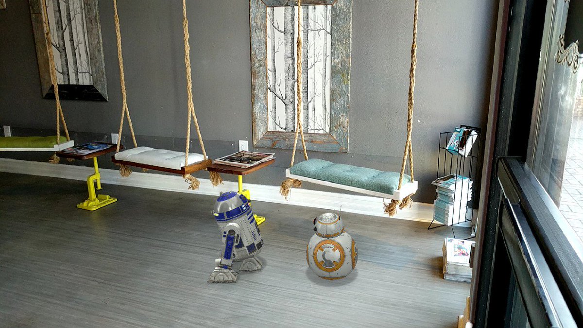 HISanDiego's tweet image. We had special guests this morning 😊📷🇺🇸
#Whywehostel #starwars #r2-d2 #bb-8 #comiccon #hisandiegodowntown