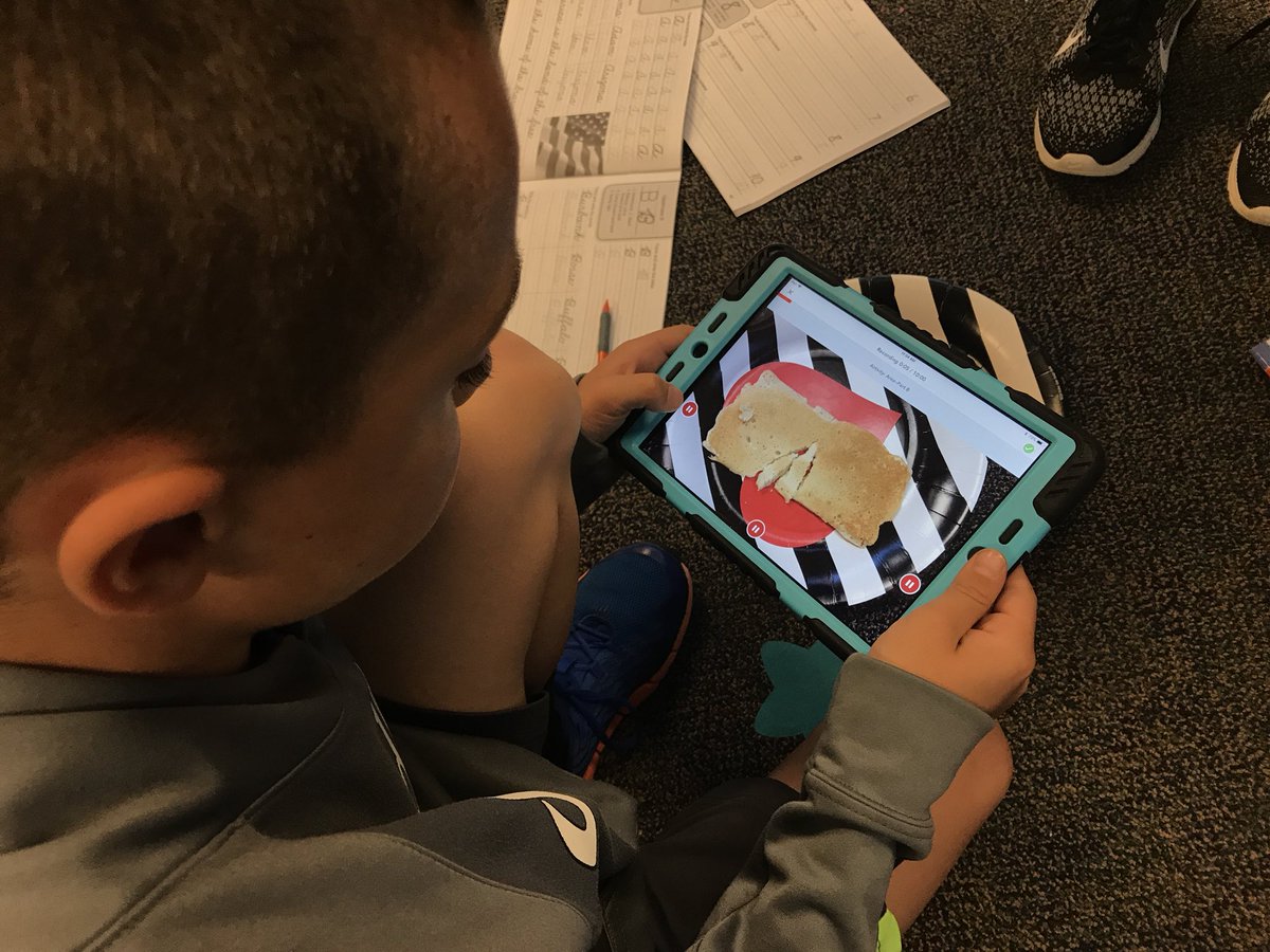 USchools_3Y's tweet photo. Having some fun in math this morning! #3rdChat #mathchat https://t.co/jnUIqaCZwT