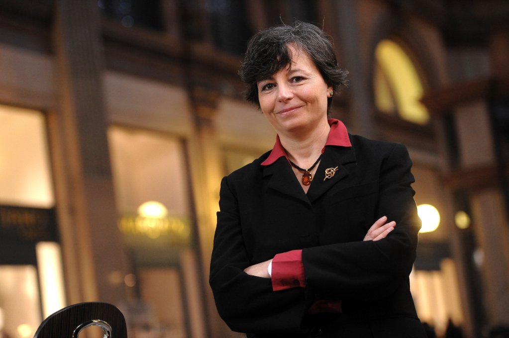 UniPadova's tweet photo. 18/5 Maria Chiara Carrozza @MC_Carro a #Unipd per l'incontro "Una legge per i #robot o per gli umani?". L'ex ministro dell'Istruzione si confronta con @massimosideri e Riccardo Borsari.
#PadovaInnovationweek https://t.co/5xdQ1kwQzz https://t.co/2i0B5mRvRQ