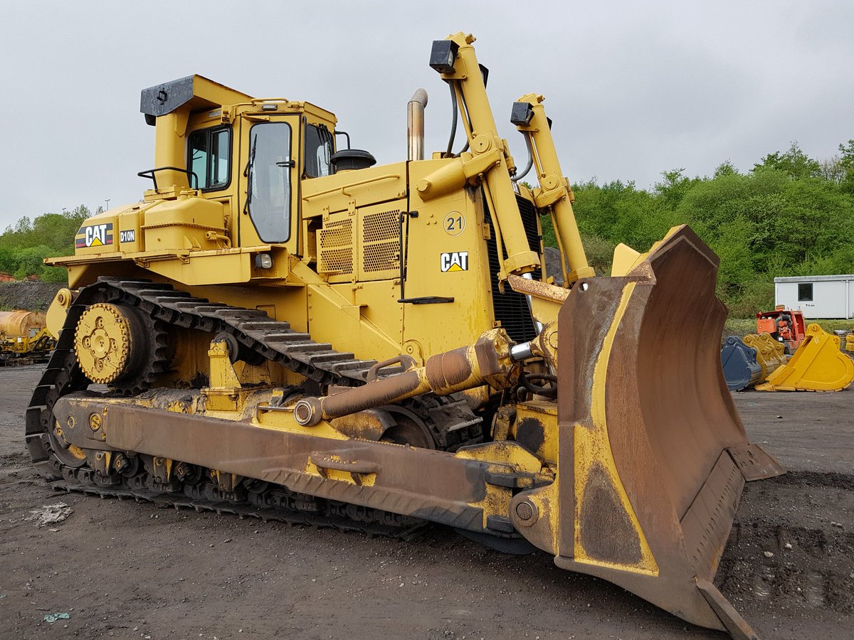 KJ_Services's tweet photo. Look At This Beast Of A D10N Dozer That We Have In Our Yard! #Caterpillar #D10N #Dozer #HeavyEarthMovingEquipment #KJSERVICESLTD https://t.co/9rzZQVgdvk