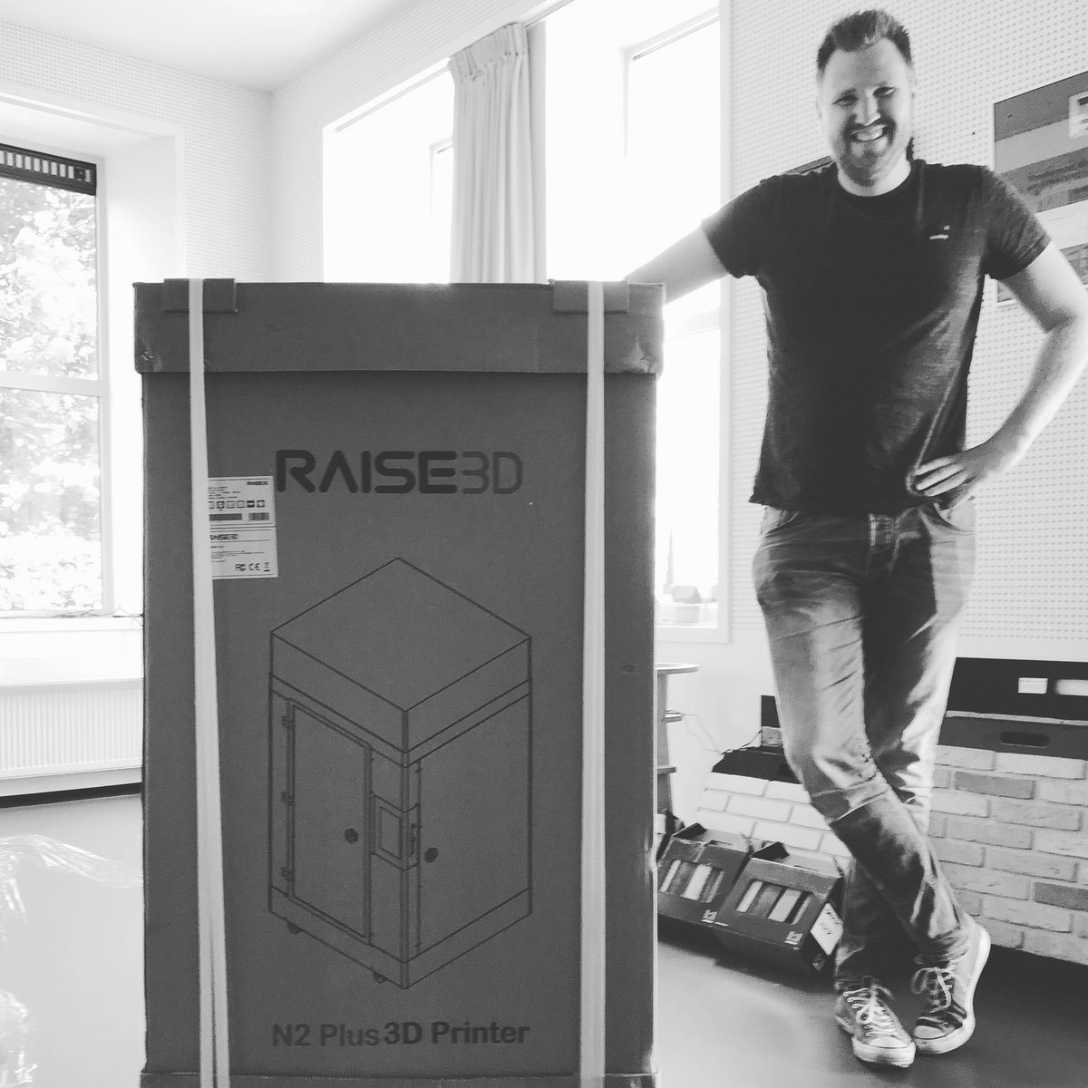 _tomsmits's tweet photo. Ons nieuwe speeltje is gearriveerd! #fullservicearchitect #raise3dn2plus @TWAarchitecten https://t.co/t5sCSuGHLK