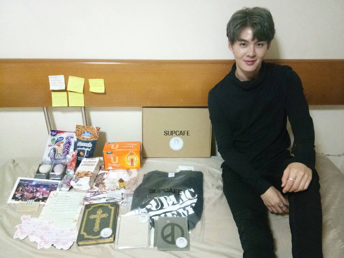 Saint_sup's tweet photo. วันนี้ขอบคุณนะครับขอบคุณกำลังใจจากทุกทุกคนเลยครับวันนี้คงเหนื่อยกันมากแล้วรีบพักผ่อนนะคับฝันดีนะคับ #Saint_sup #lovebychanceseries https://t.co/5EDYtmjLn2