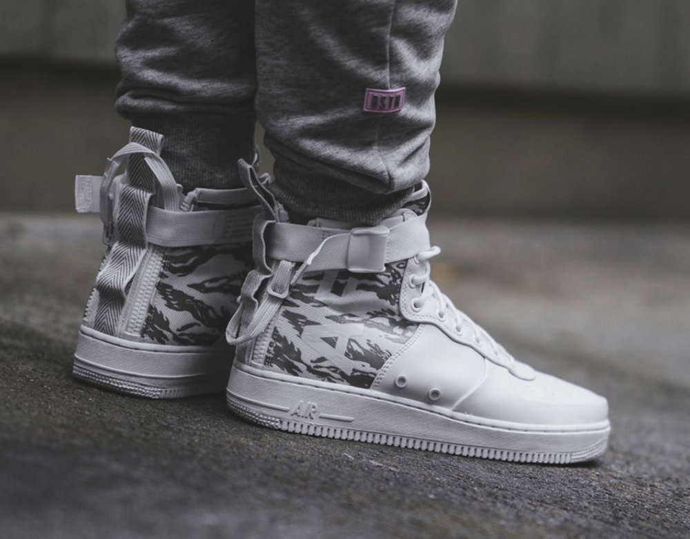 af1 winter camo