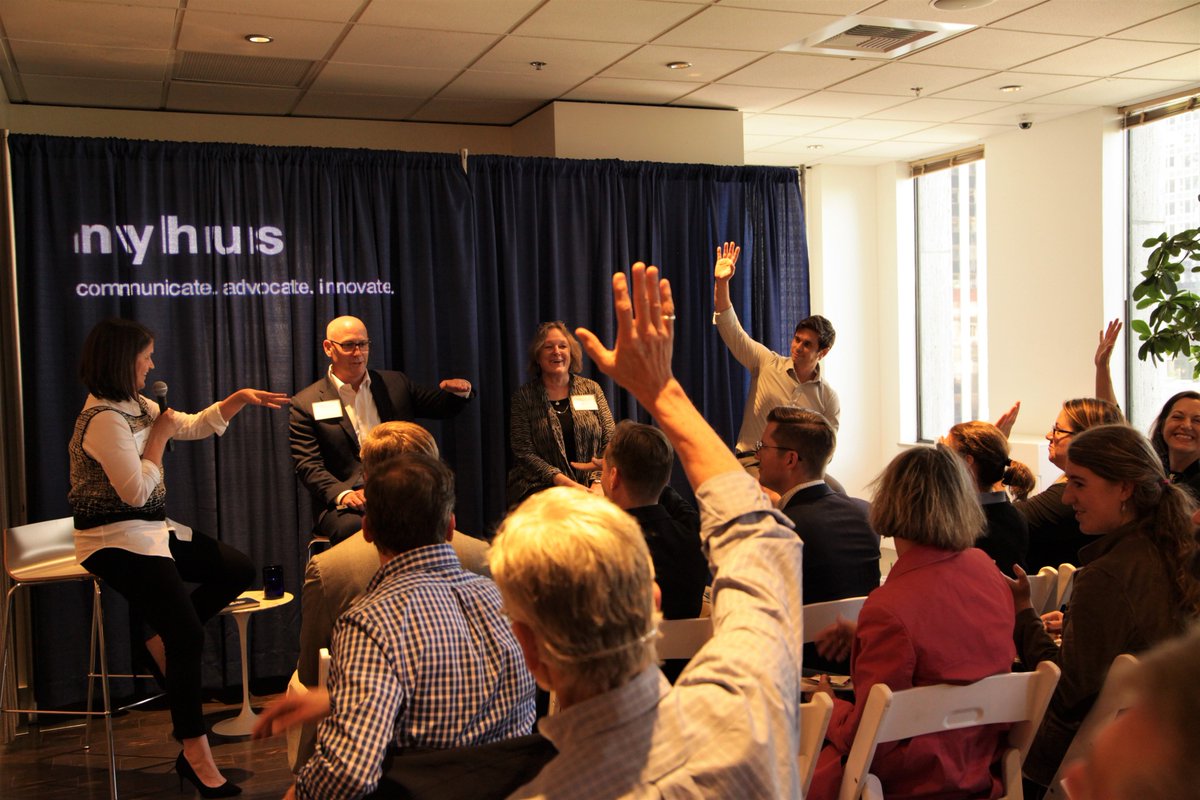 desautel_hege's tweet photo. Thank you to our speakers (@GuyHudsonMD, Dorothy Teeter &amp; @OCLarter) who participated last night in our most recent @ Nyhus Conversation on the future of health care and cloud computing. Huge thanks also to @MauraLittle of @CambiaGrove for being an excellent moderator. https://t.co/zBE5vcIw9S