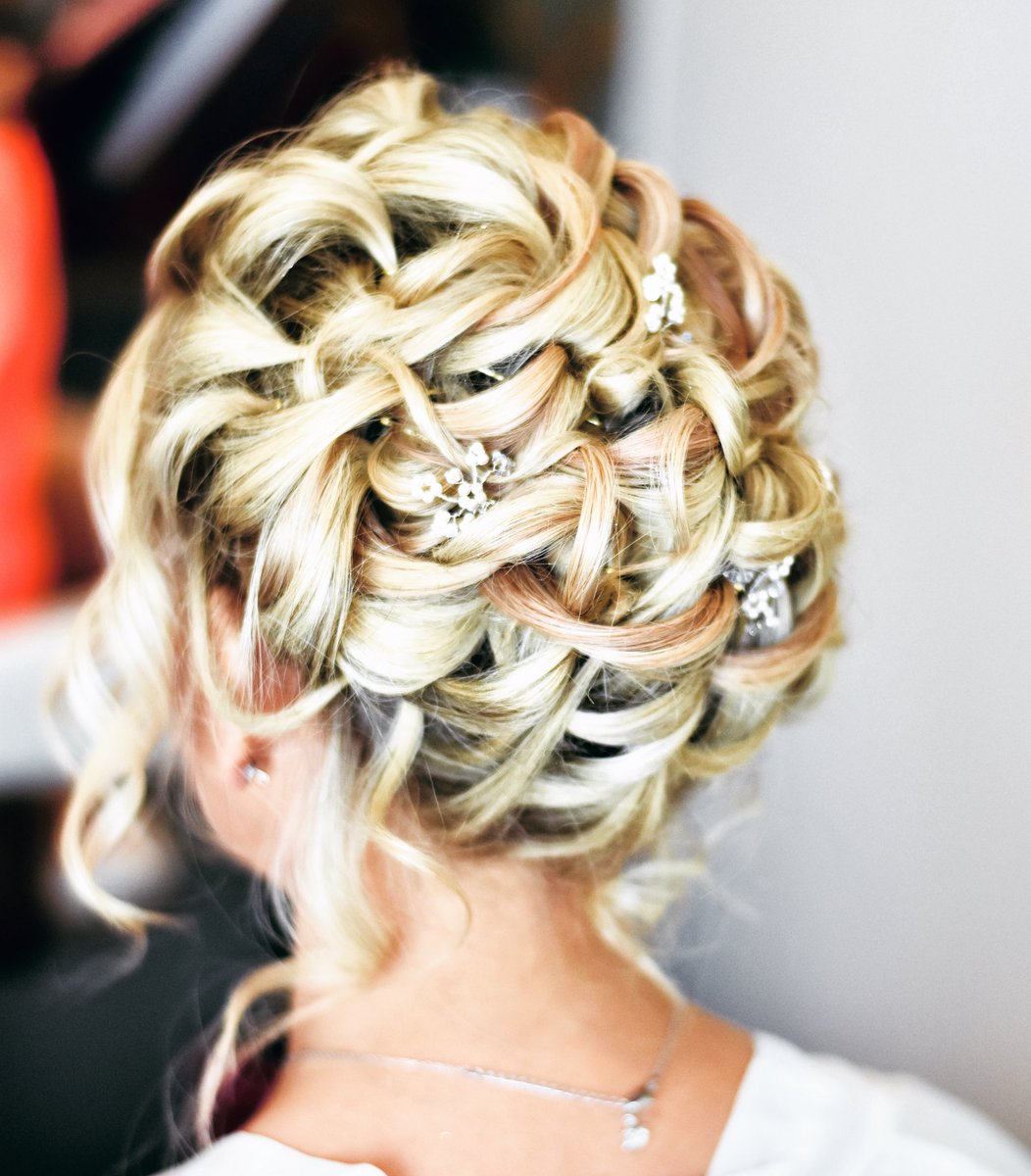 Beautiful Jane at the stunning <a href="/gaynespark/">Gaynes Park</a> #weddinghair #bridalhair #freelance #hairstylist <a href="/ghd/">@ghd</a> gailgardner.co.uk