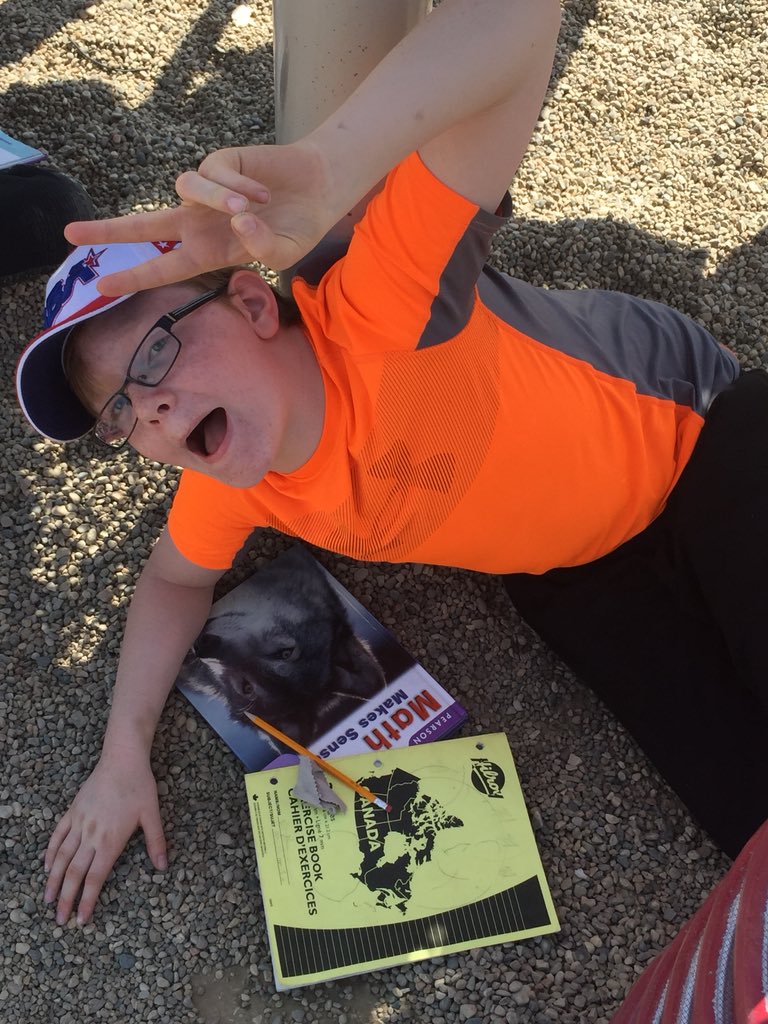 GMSRPS's tweet image. It’s too nice to stay in the classroom! Grade 6 math outside today! #data #probability #mathoutside