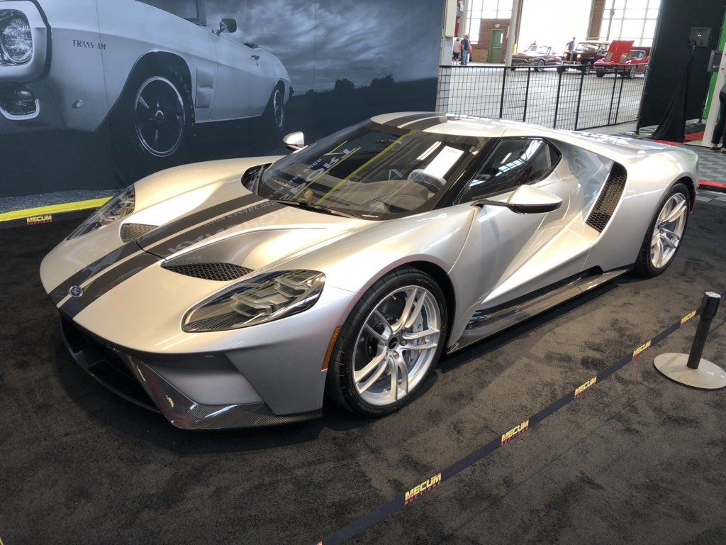hagertyinsider's tweet photo. The big news of #MecumIndy sale is the controversial late entry of this 2017 Ford GT, Lot S87. This is the first GT offered for public, non-charity sale and with good reason- Ford prohibits resale for 24 months. All eyes are on this one! #colincomer #hagertyinsider https://t.co/oYZa3YRWfB