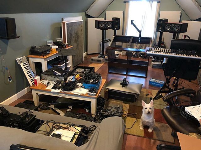 dktherobot's tweet photo. Spring cleaning.  #studiolife #homestudio #petsofinstagram #jettisonstudios https://t.co/fUYnNZtxlS https://t.co/NvXaIShe9m