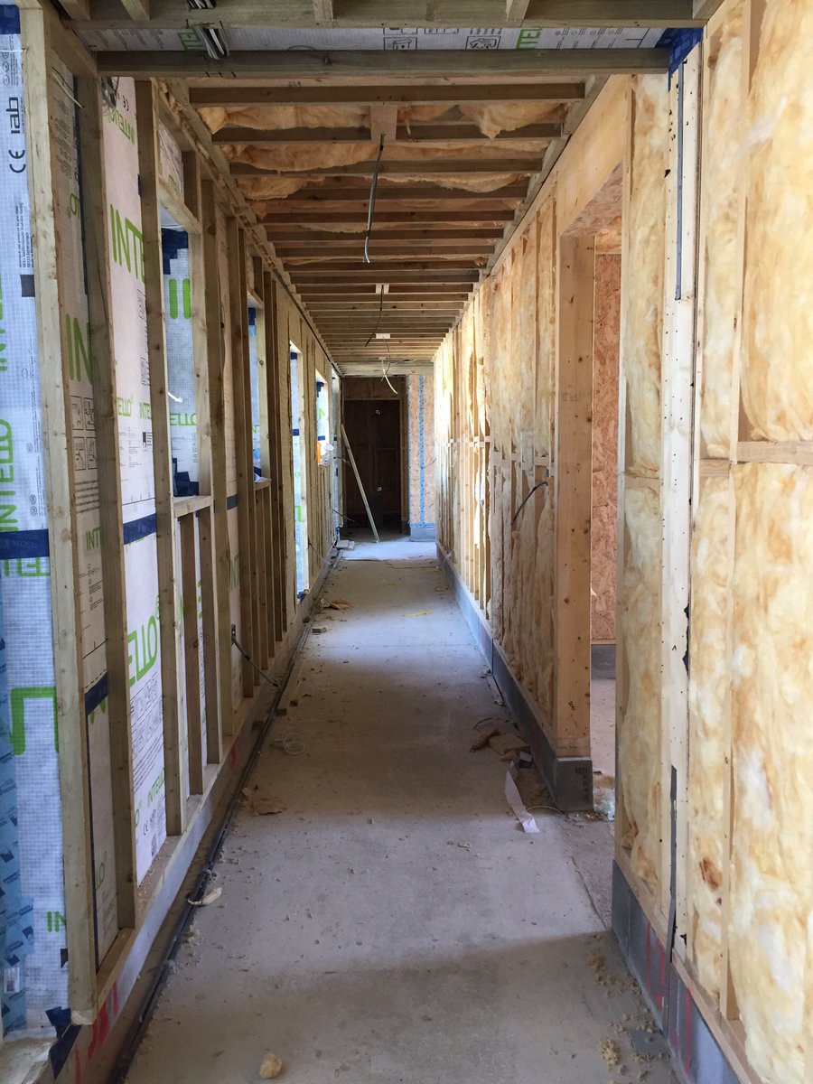 fergal5's tweet photo. Maynooth#823 #timberframe #selfbuild #teamtimbertech #upack #tfpack https://t.co/iaJ0r6YLbN