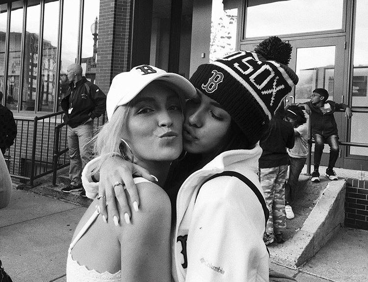 DailyMBeer's tweet photo. -NEW PHOTO- brittneyberault via Instagram “last leg of this tour and I couldn’t be more proud of you and the person you strive to be everyday [...]”

(May 16th, 2018) https://t.co/GQLspx0Qxn