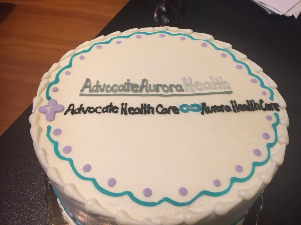 npnpnp's tweet photo. Talking @Advocate_Aurora team member recognition with @biworldwide.  Thanks for the cake. https://t.co/YP0pNsRBaZ