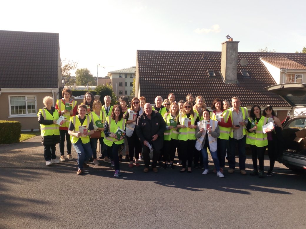 WaterfordForYes's tweet photo. HUGE CREW OUT FOR CANVASSING ✊✊✊ #TogetherForYes #Waterford https://t.co/hirXq24MbJ