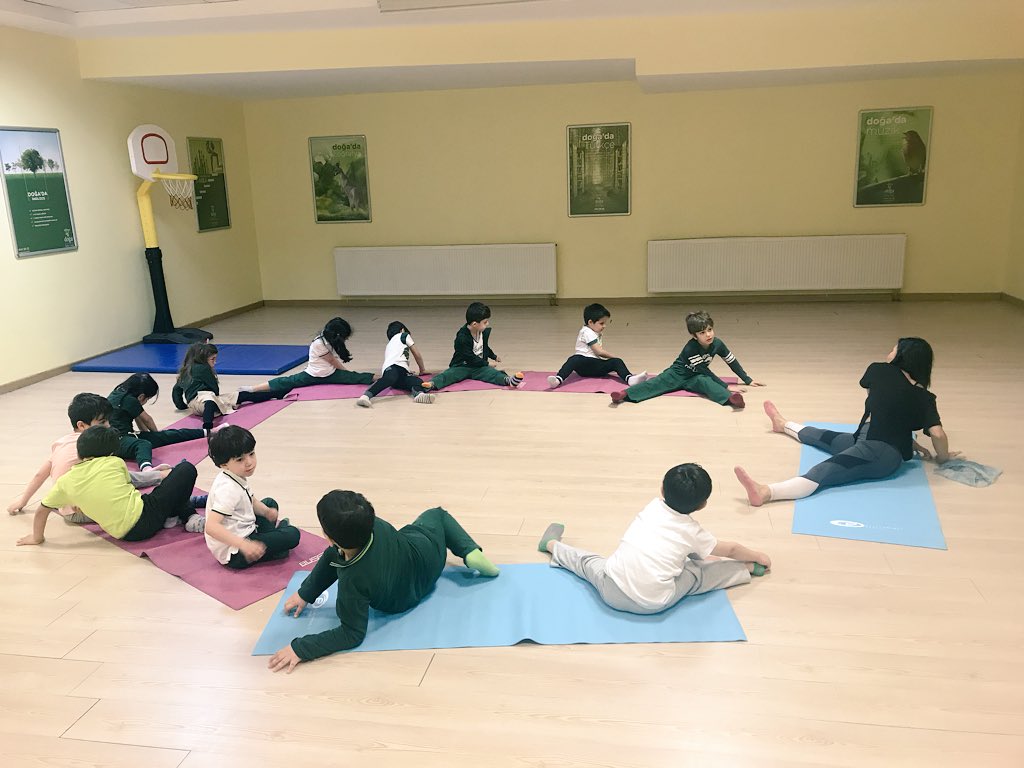 niltumpcu's tweet photo. @DogaBahcesehir1 #SevimliSincaplar Sınıfı Yoga Dersini Çok Sevdi 🧘🏻‍♂️🧘🏻‍♀️@LaleMuti @DogaOkullari @Dilek30412222 @AliRizaLule @SanemBH @salhakbay https://t.co/UwPY5iAe2c