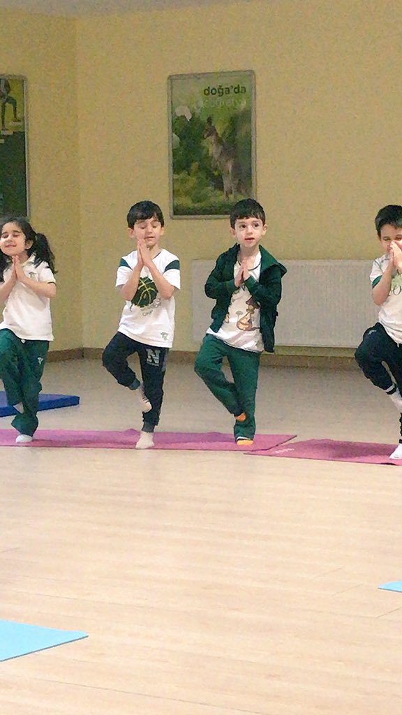 niltumpcu's tweet photo. @DogaBahcesehir1 #SevimliSincaplar Sınıfı Yoga Dersini Çok Sevdi 🧘🏻‍♂️🧘🏻‍♀️@LaleMuti @DogaOkullari @Dilek30412222 @AliRizaLule @SanemBH @salhakbay https://t.co/UwPY5iAe2c