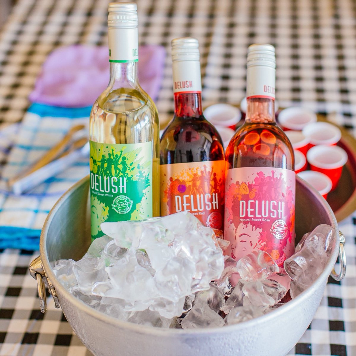 Dillish_lishy's tweet photo. Served best on ice ofcourse 😎😁 @DelushWines
#DelushNamibia #DelushWines 
📸Photocred_  Etienne Beukes https://t.co/sgtZaDgmyO