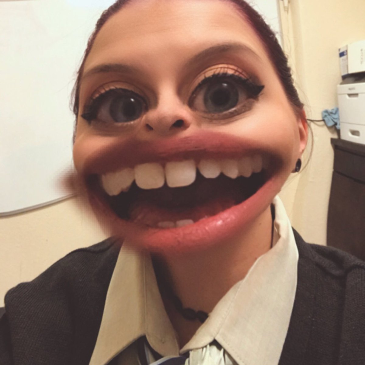 Jessicaxoxo's tweet photo. @GoSmile @Influenster #Stainsbuhbye #complimentary #contest https://t.co/1dslgGVxEM