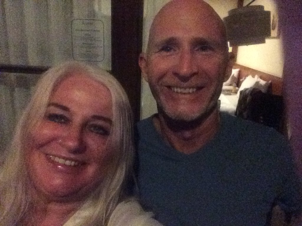 Suedeano1202's tweet photo. Barry Voellner fantastic friend. Jez Dean brother and Sue Pothecary brothers partner. Lots of emotion and catching up. Bali https://t.co/5CL7DDPtLa