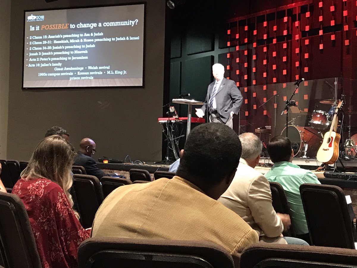 MichaelDuduit's tweet photo. @dlphelps speaking on Preaching to Change Communities at #NCP2018 https://t.co/vY8bODzu3U