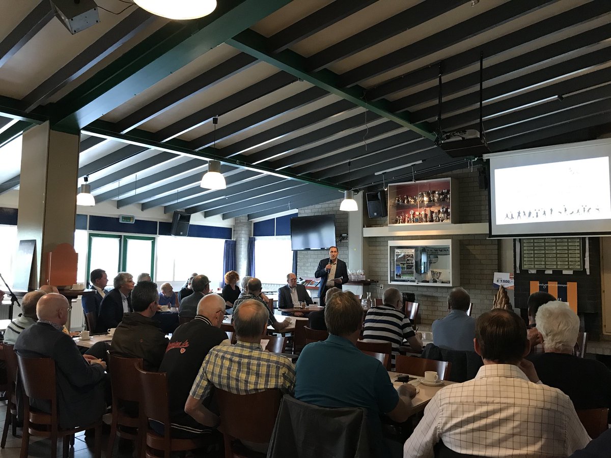 Vergadering <a href="/SportraadApeldo/">Sportraad Apeldoorn</a> te gast bij <a href="/vvWWNA/">vvWWNA</a> 
presentatie van verenigingsondersteuners @BasLoverink @TjeerdLemstra mooie samenwerking tussen <a href="/accres/">Roy Bongers</a> <a href="/SportraadApeldo/">Sportraad Apeldoorn</a> <a href="/Stimenz/">Stimenz</a>
