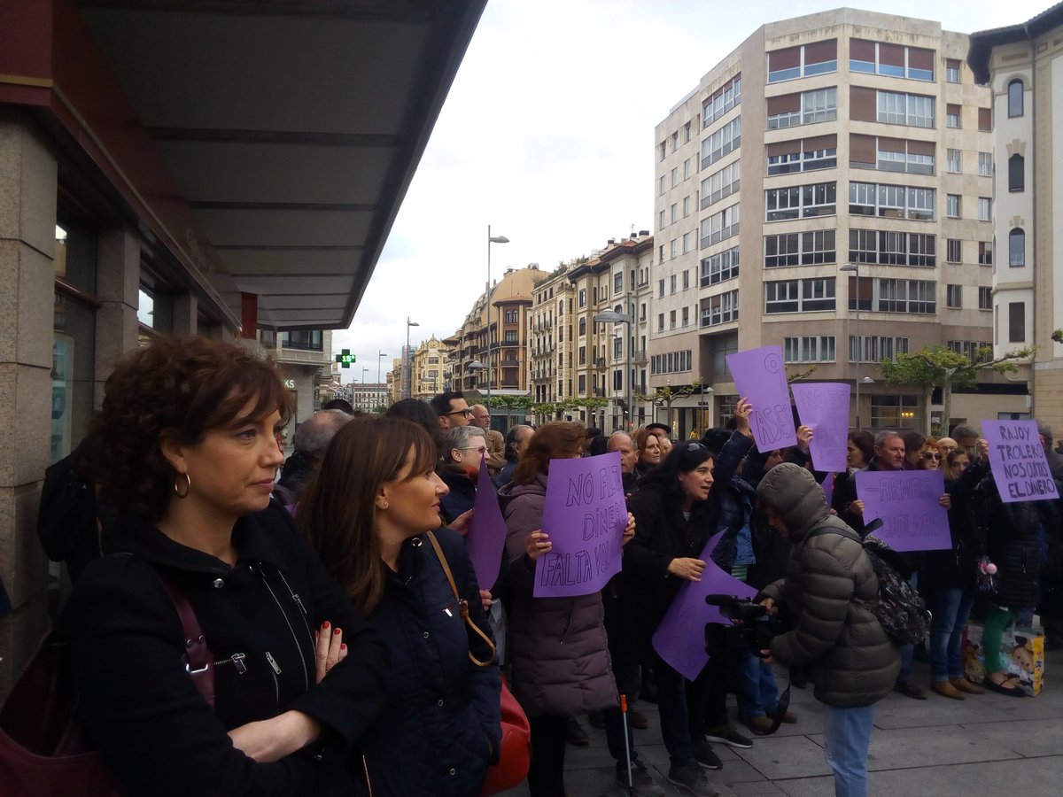 JSN_NGS's tweet photo. El Gobierno del PP, con el beneplácito del PNV, ha sentenciado el Pacto contra la Violencia de Género a la desaparición. Exigimos los 200 millones de euros prometidos. https://t.co/fHjgZ6Tt8S