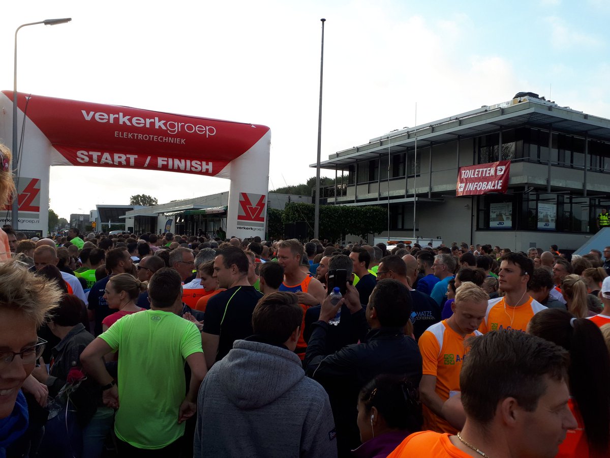 kranie_n's tweet photo. Cmon collega's @REPPELbv #verkerkloop @Verkerkloop https://t.co/H2VaKIWurE